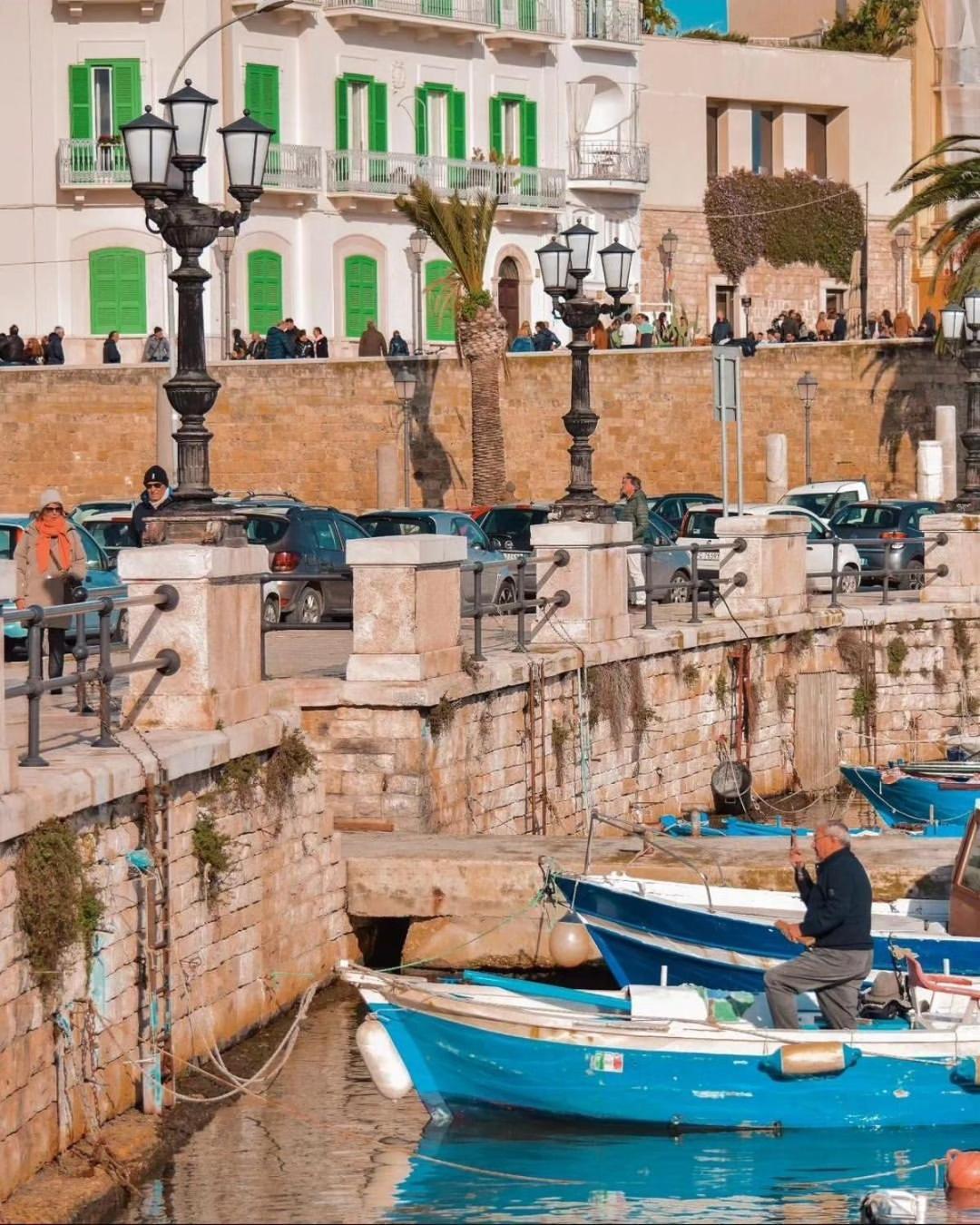 Le Tre Meraviglie Hotel Bari Exterior photo